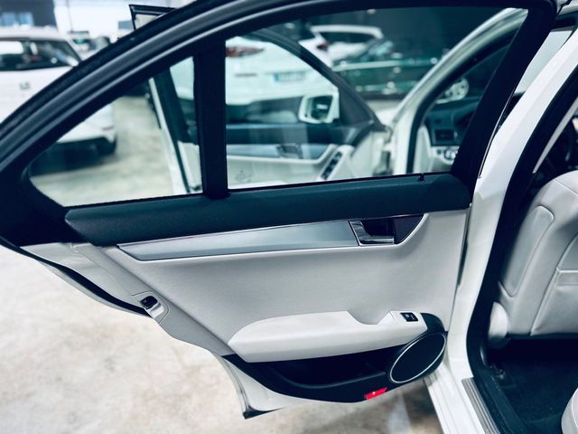 Mercedes Clase C 200 CDI Avantgarde 