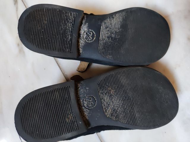 Merceditas negras niña talla 29 - Piel