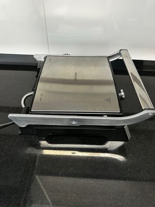 plancha Parrilla eléctrica + regalo palomitera 