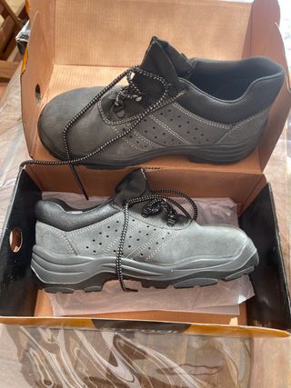 Calzado seguridad gris