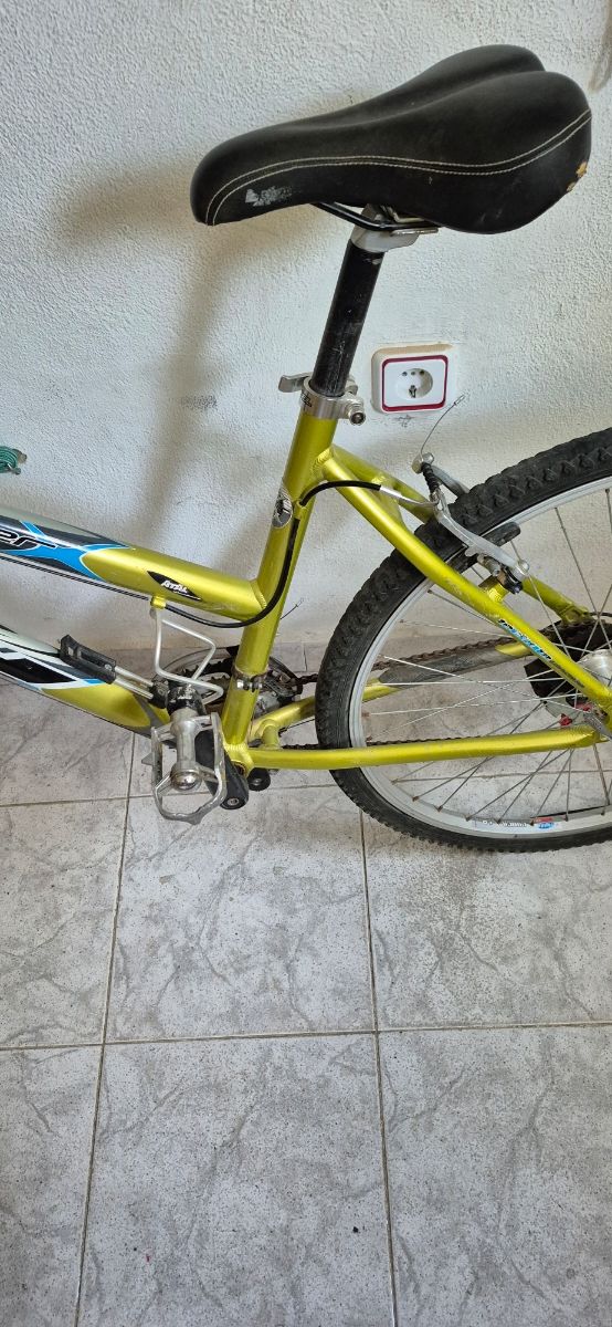 Bicicleta BH BHOVER - MTB