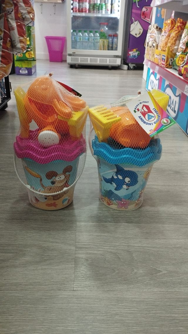 Cubo de playa infantil.