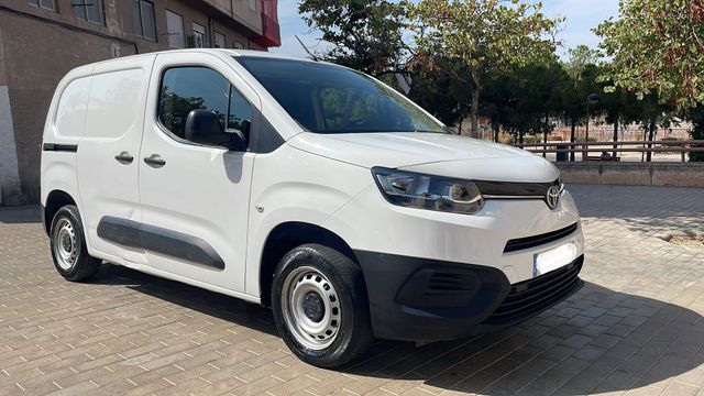 TOYOTA Proace City 1.5D 75CV GX 650kg Media
