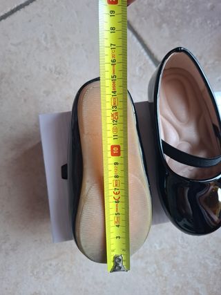 Ballerine bimba nere 24, vernice