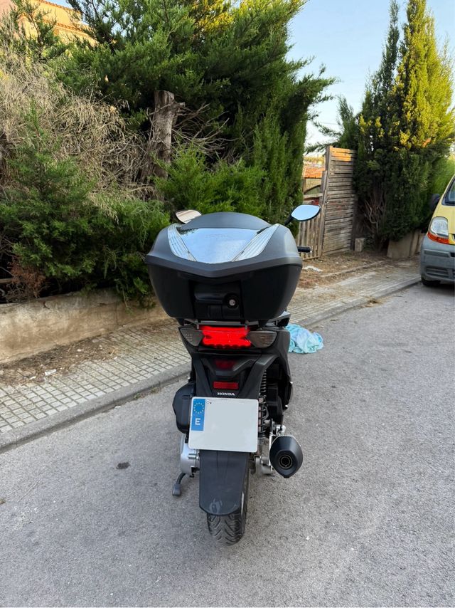 Honda SH 125i 2019 | Negro mate | Escape Yasuni