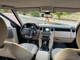 Land Rover Discovery 2012