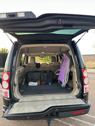 Land Rover Discovery 2012