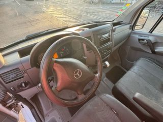 MERCEDES-BENZ SPRINTER 213 CDI (FURGÓN 4 PUERTAS)P