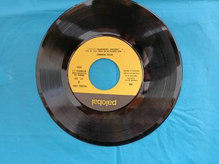 4 vecchi dischi in vinile