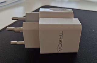 Cargadores USB: QC3.0 + 3 puertos