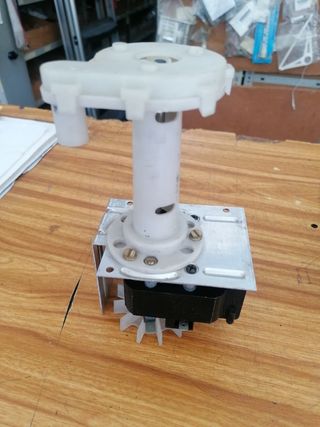 Bomba de agua Delonghi