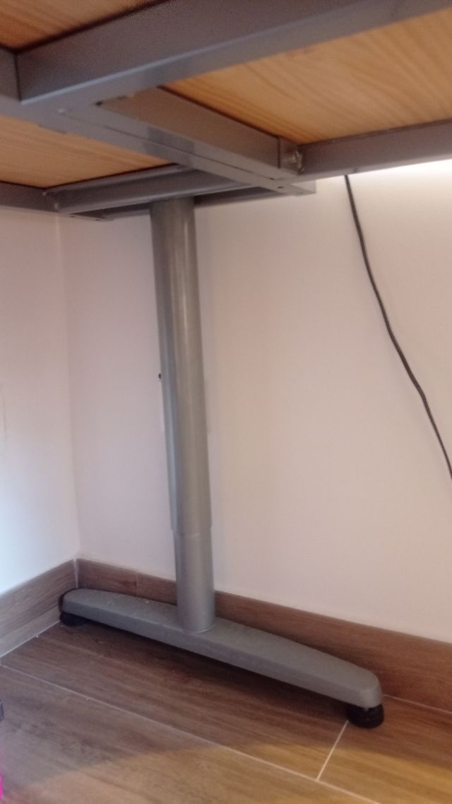 Taula d'escriptori de fusta