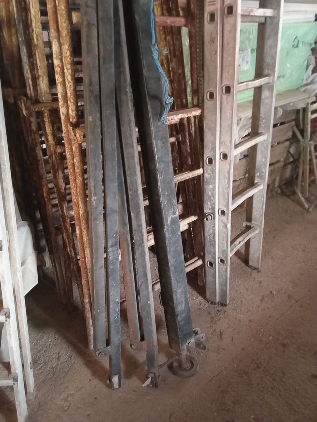 Montacargas obra con poco uso de 300 kilos