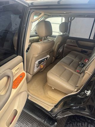 Toyota Land Cruiser 100 2005