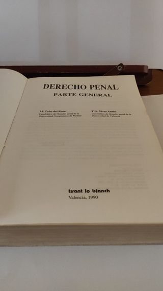 Derecho penal: Part general (Derecho / Tirant L...