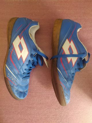 Botas fútbol sala Lotto azules