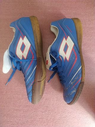 Botas fútbol sala Lotto azules