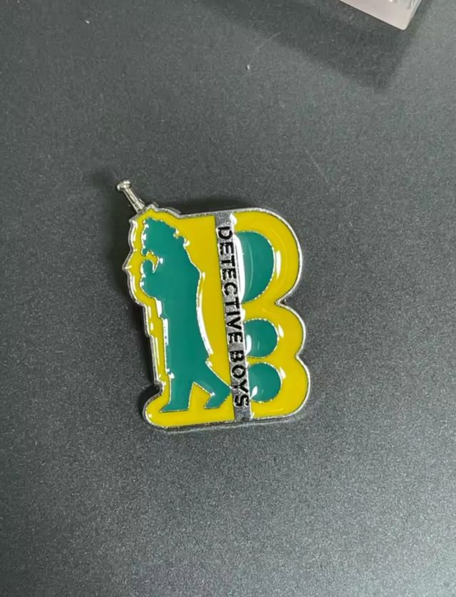 Pin esmalte Detective Conan – Broche de colección