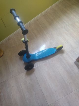 Patinete infantil azul
