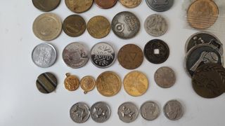Medallas, monedas y cosas antiguas