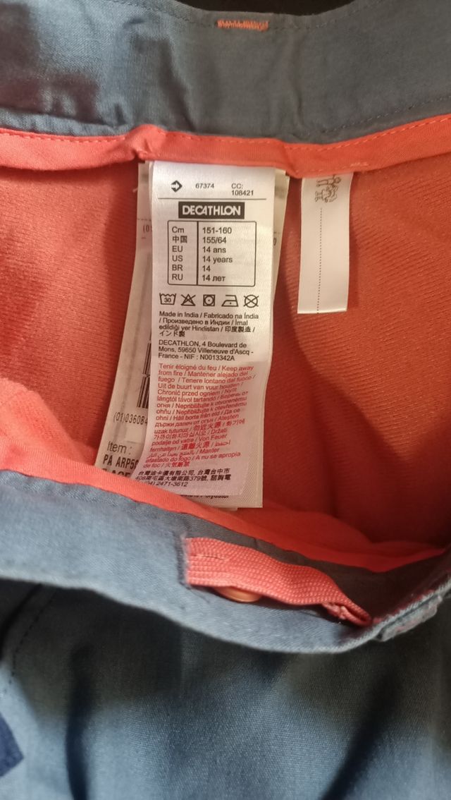 Pantalones nieve,edad 15 años 10 euros los dos