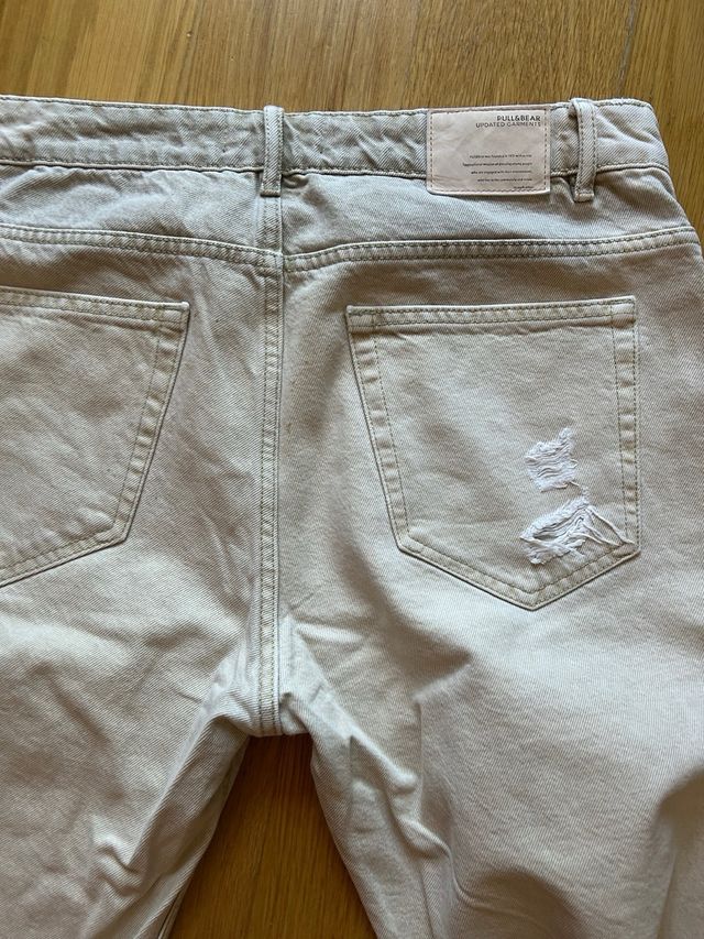 Shorts Pull&Bear beige rotos
