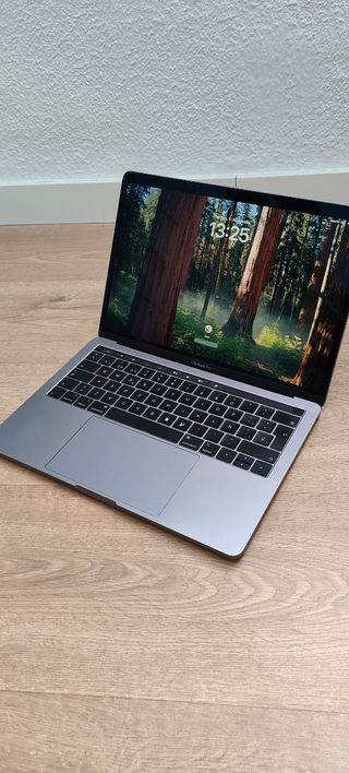 MacBook Pro 16GB-256GB (2019)