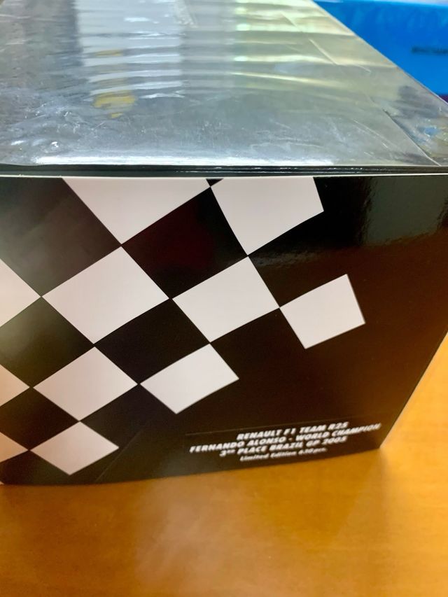 Renault R25 Fernando Alonso 1/18 F1 2005 WC Brasil