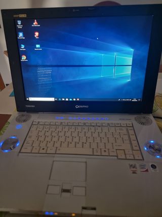 Portátil Toshiba Qosmio G40-12U
