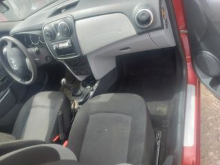 Dacia Sandero 2013