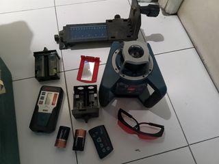 BOSCH GRL300HV - Láser giratorio valorado 1200euro