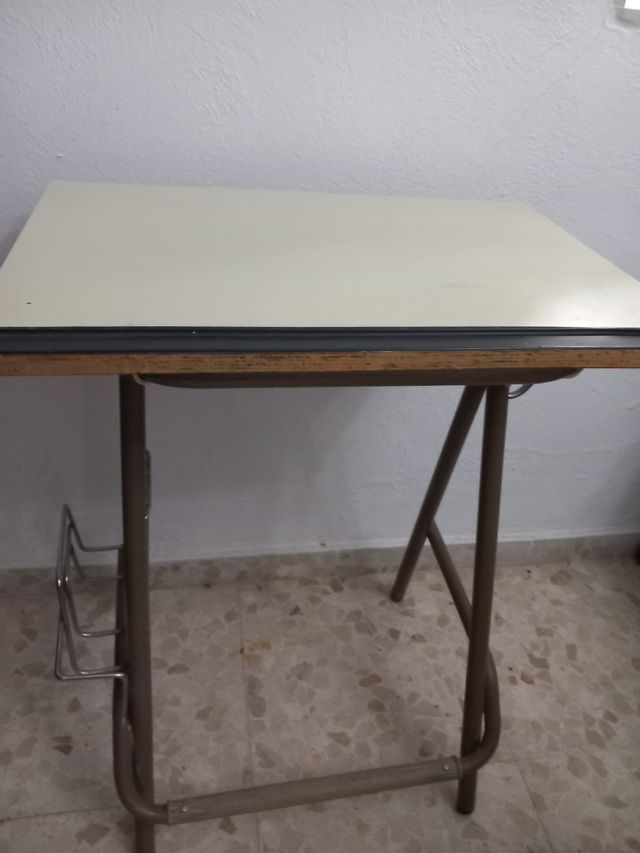 Mesa dibujo escolar vintage
