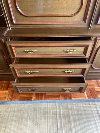 Mueble salón madera clásico