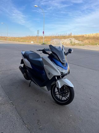 HONDA FORZA 125