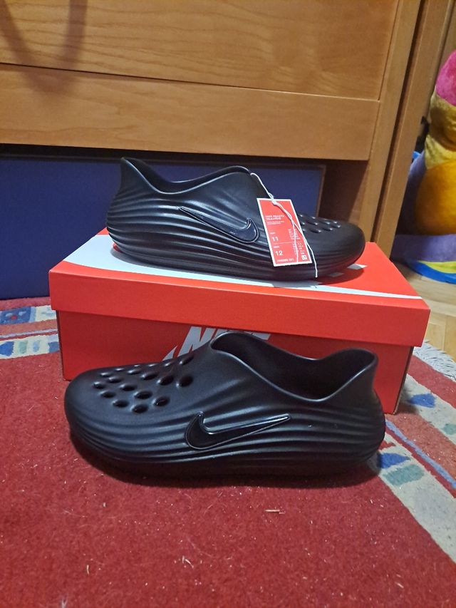 Nike Reactx Rejuven8 talla 45 - Zapatillas Negras
