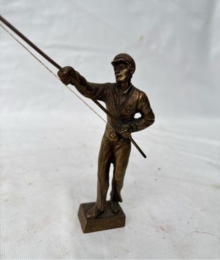 Figura pescador bronce