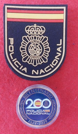 Emblema y moneda Policía Nacional