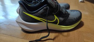 Zapatillas Nike Pegasus 39 - Negras/Amarillas