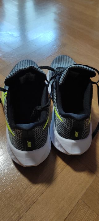 Zapatillas Nike Pegasus 39 - Negras/Amarillas