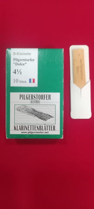 Caja 10 cañas clarinete Pilgerstorfer Dolce 4 1/2