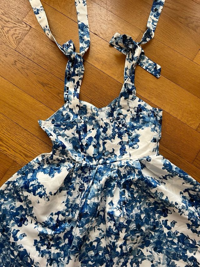 Vestito floreale estivo