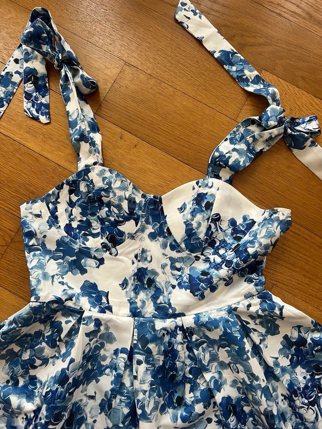 Vestito floreale estivo