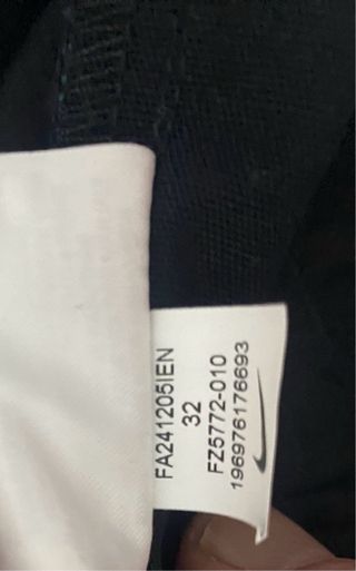 Bermuda Nike Negra - Talla M - Nueva