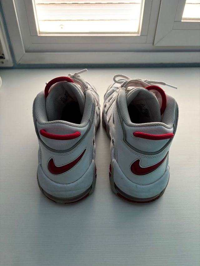 Nike Air More Uptempo 96 Blancas y Rojas