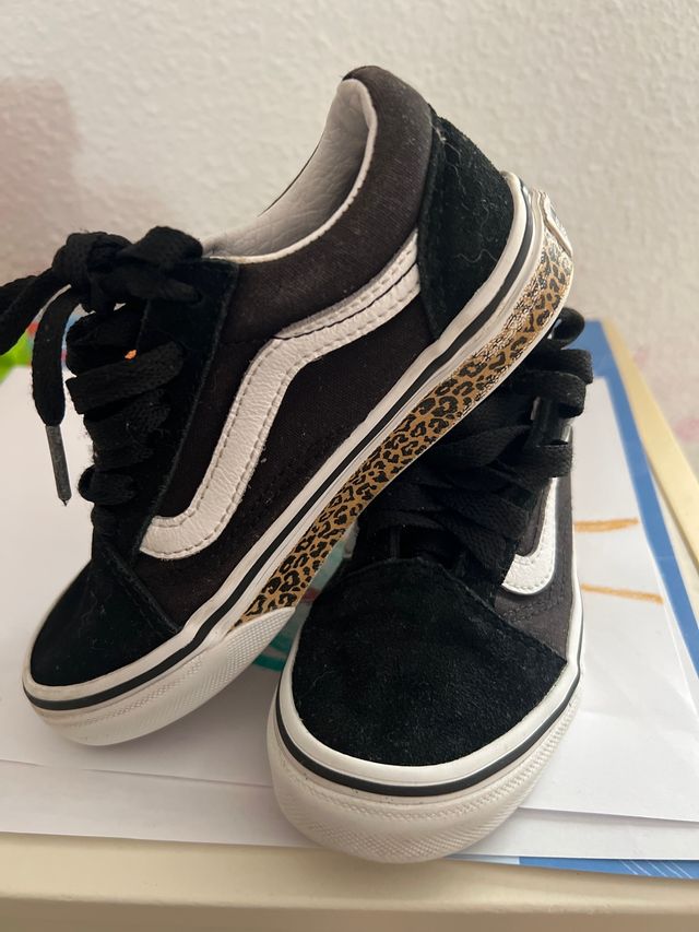 Zapatillas Vans Old Skool leopardo
talla. 28 
cm17