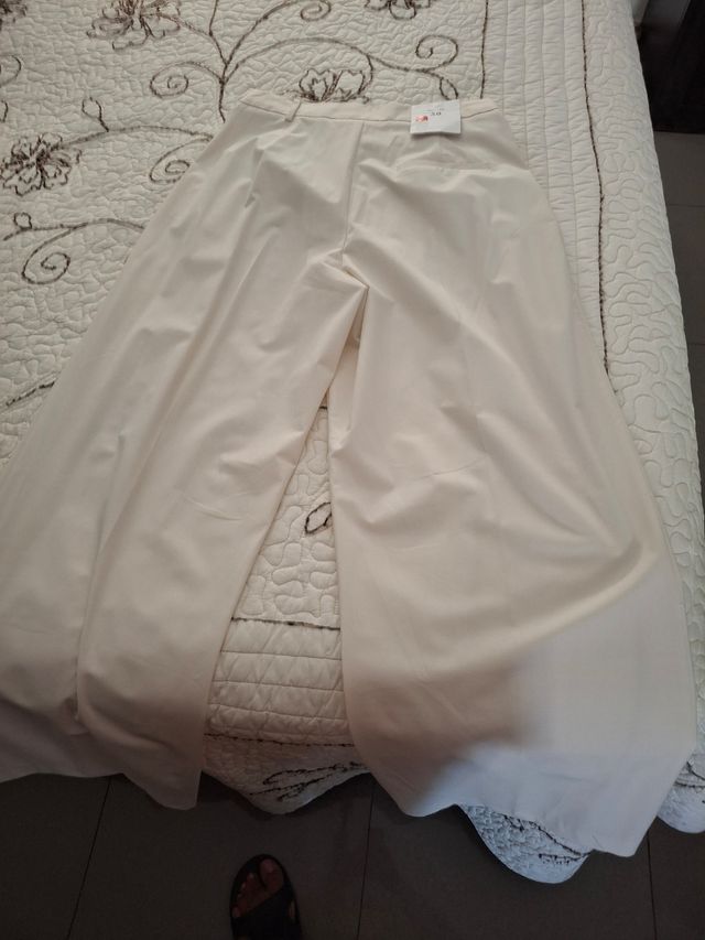 Pantalones Bershka beige - Wide Leg