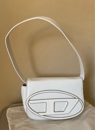 Bolso blanco de mano