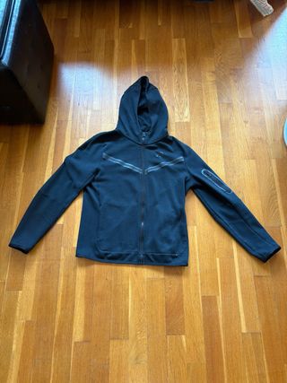 Chaqueta Nike Tech Fleece negra