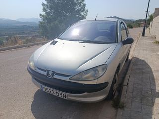 Peugeot 206 2003