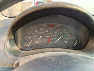 Peugeot 206 2003